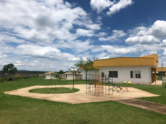 Imagem Casa de Condomínio com 2 Quartos à Venda, 45 m² em São Francisco II - Senador Canedo