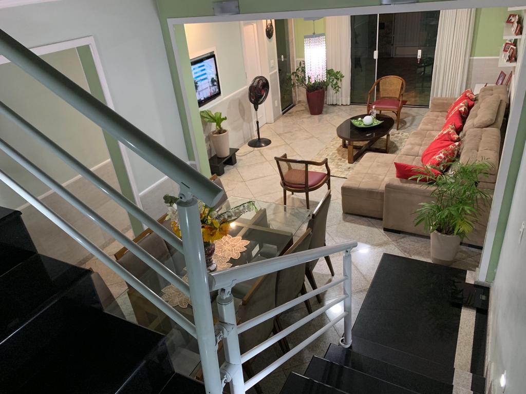 Foto do imóvel: Casa com 6 Quartos à Venda, 258 m² em Bangu - Rio de Janeiro