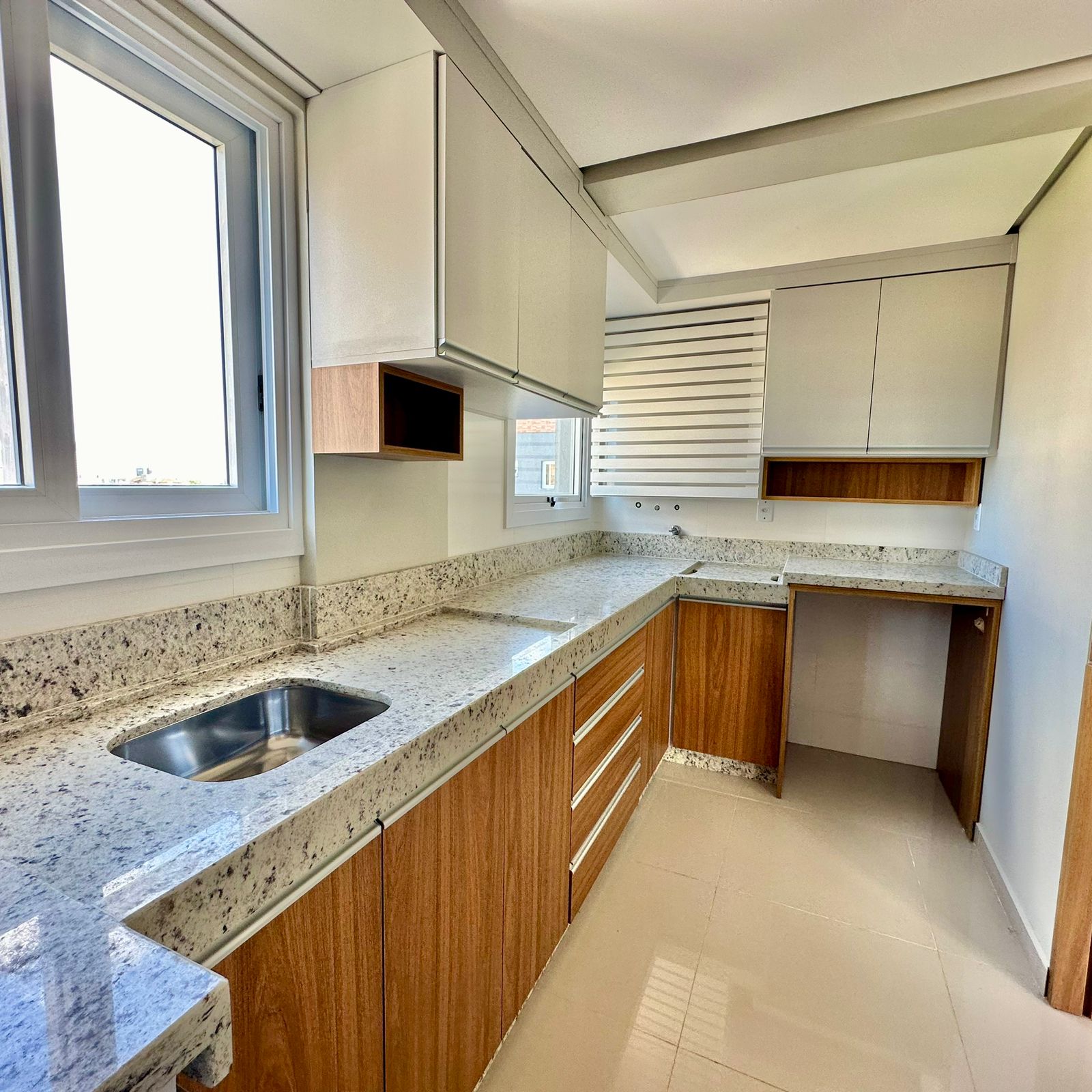 Imagem Apartamento com 2 Quartos à Venda, 57 m²em Centro - Tramandaí