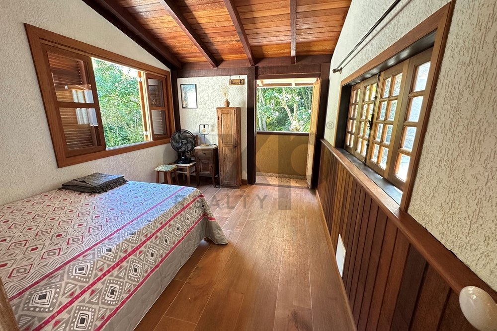 Imagem Casa de Condomínio com 5 Quartos à Venda, 502 m² em Corrêas - Petrópolis