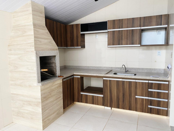 Sobrado com 3 Quartos à Venda ou Locação, 170 m² em Vila São João - Goiânia