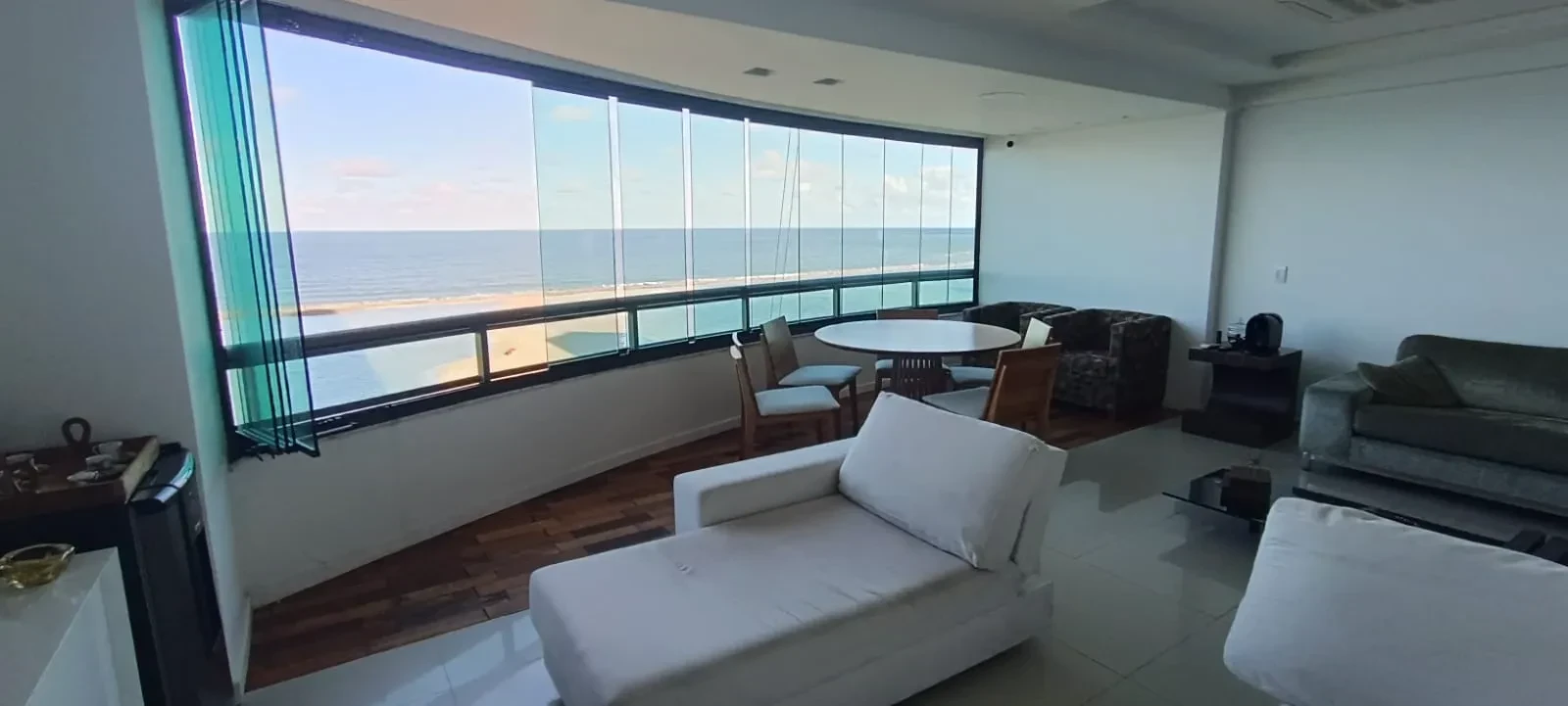 Imagem Apartamento com 3 Quartos à Venda, 134 m² em Casa Caiada - Olinda