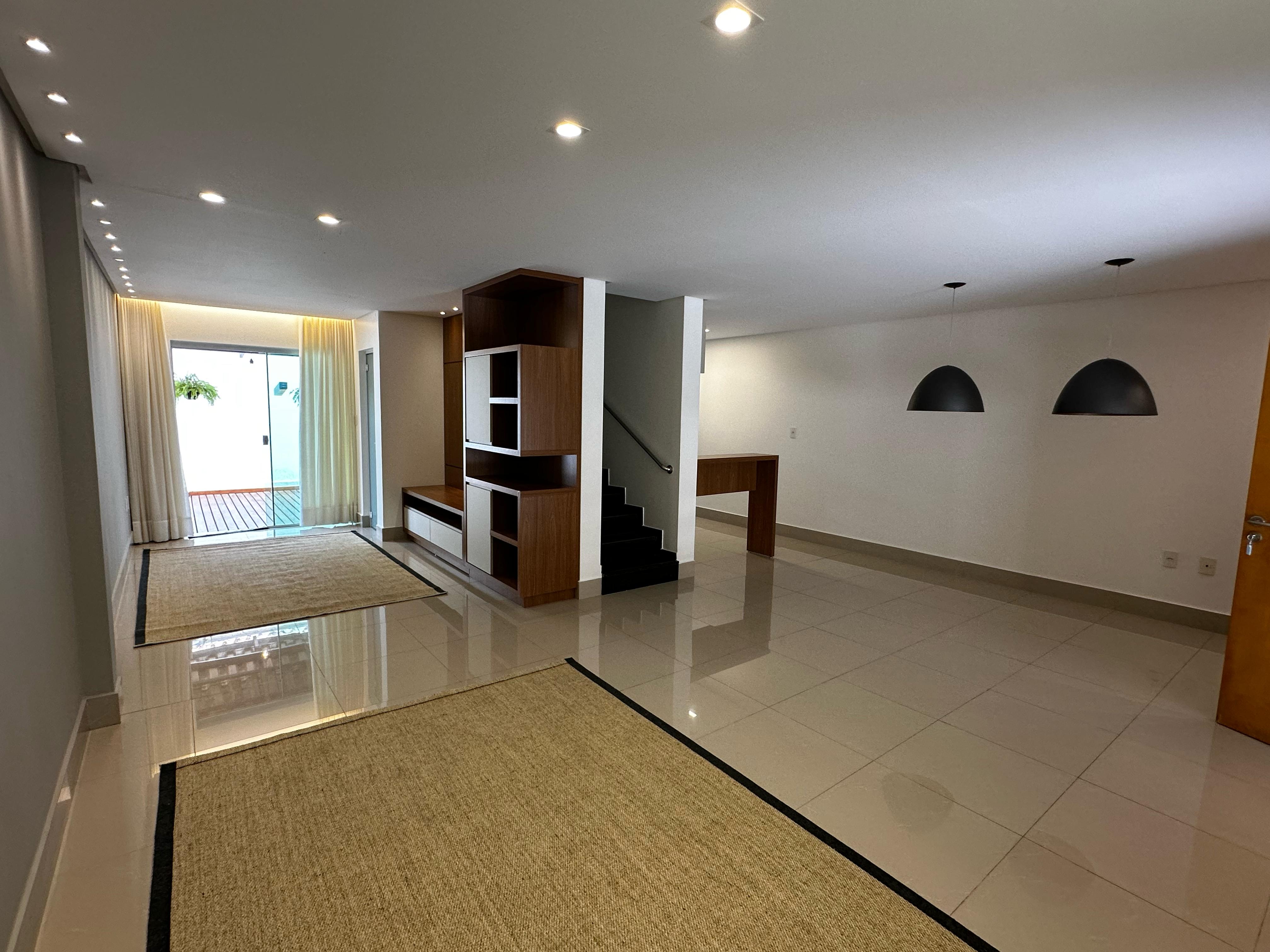 Imagem Sobrado com 3 Quartos à Venda, 161 m²em Sítios Santa Luzia - Aparecida de Goiânia