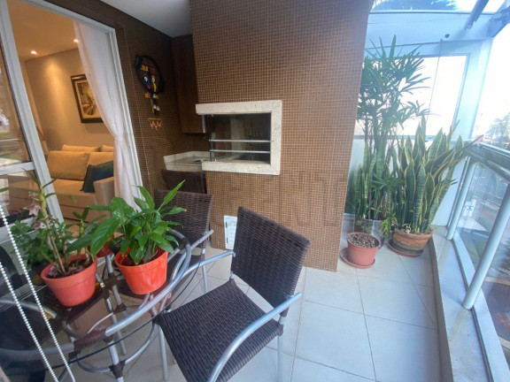 Imagem Apartamento com 2 Quartos à Venda, 101 m² em Centro - Florianópolis