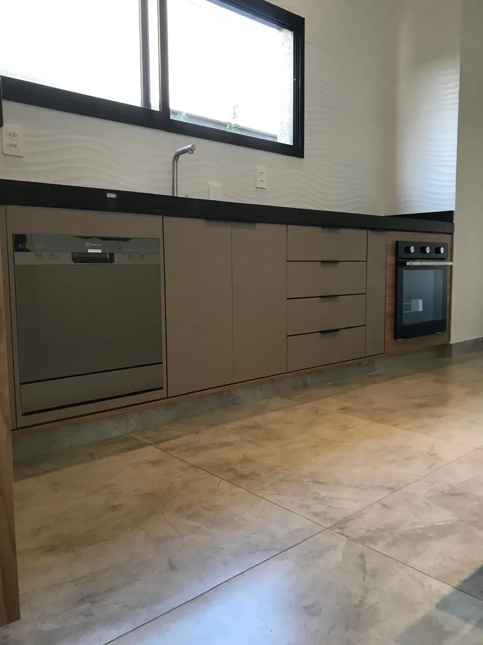 Imagem Casa de Condomínio com 3 Quartos à Venda, 243 m² em Alphaville Nova Esplanada 3 - Votorantim