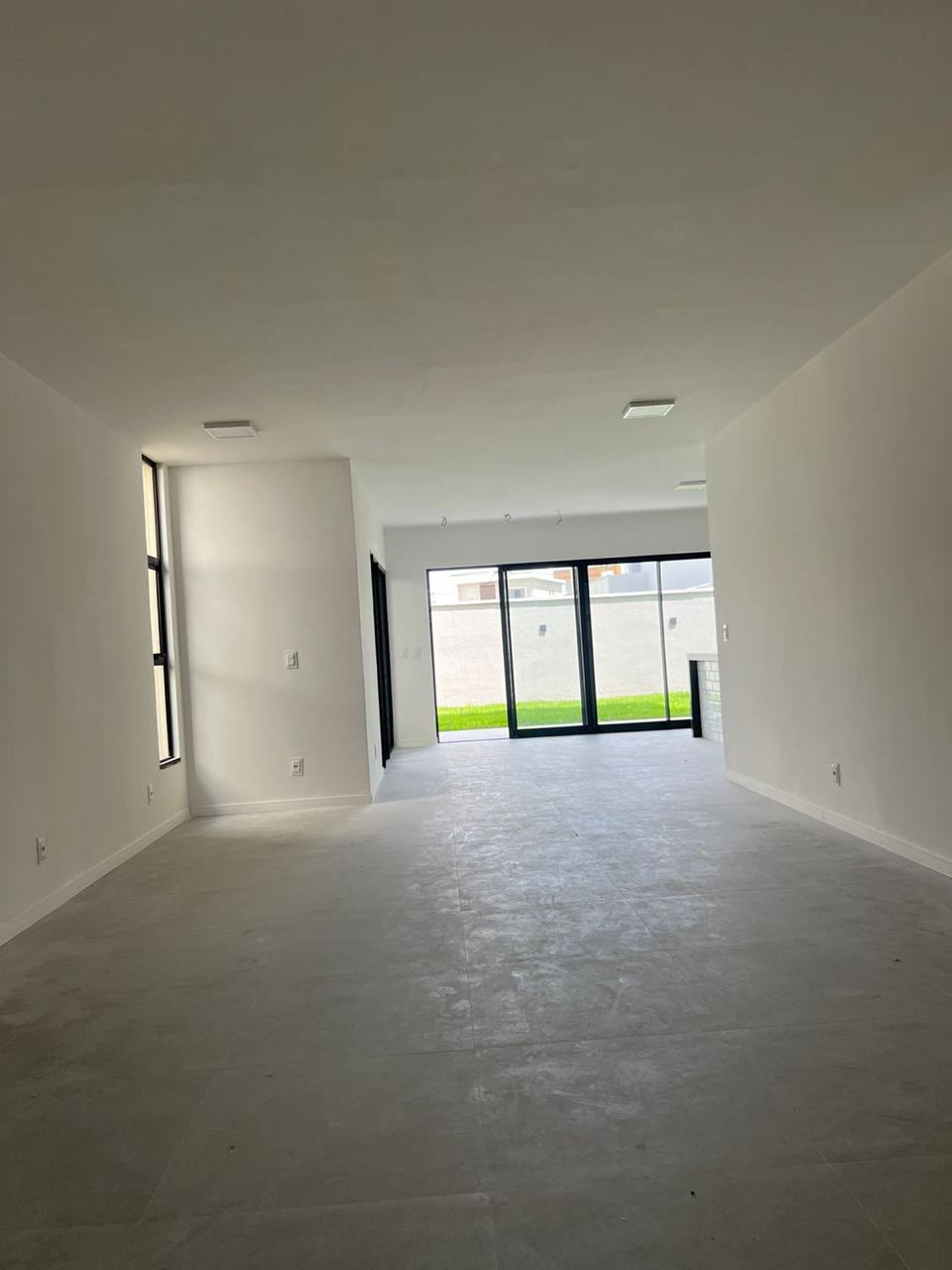 Imagem Casa de Condomínio com 4 Quartos à Venda, 295 m² em Cidade Alpha - Eusébio