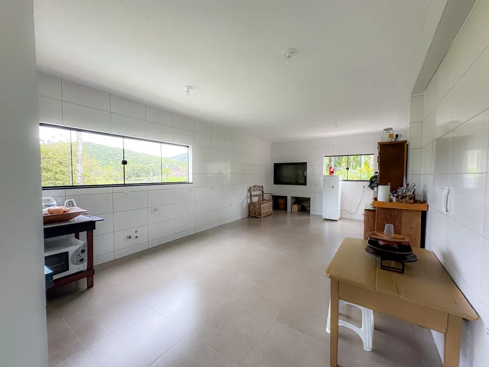 Foto do imóvel: Chácara com 3 Quartos à Venda, 15595 m² em Área Rural de Camboriú - Camboriú