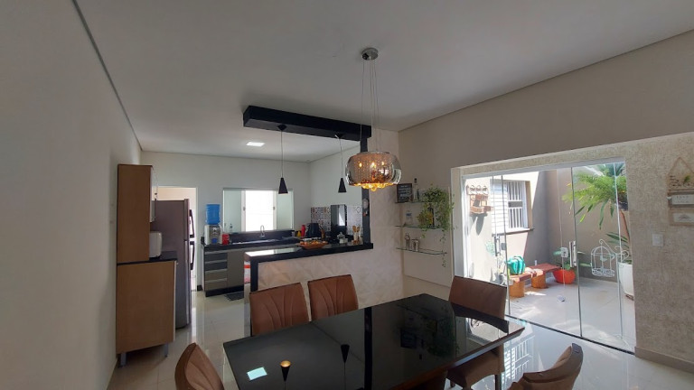 Casa com 2 Quartos à Venda, 200 m² em Jardim dos Lagos - Nova Odessa