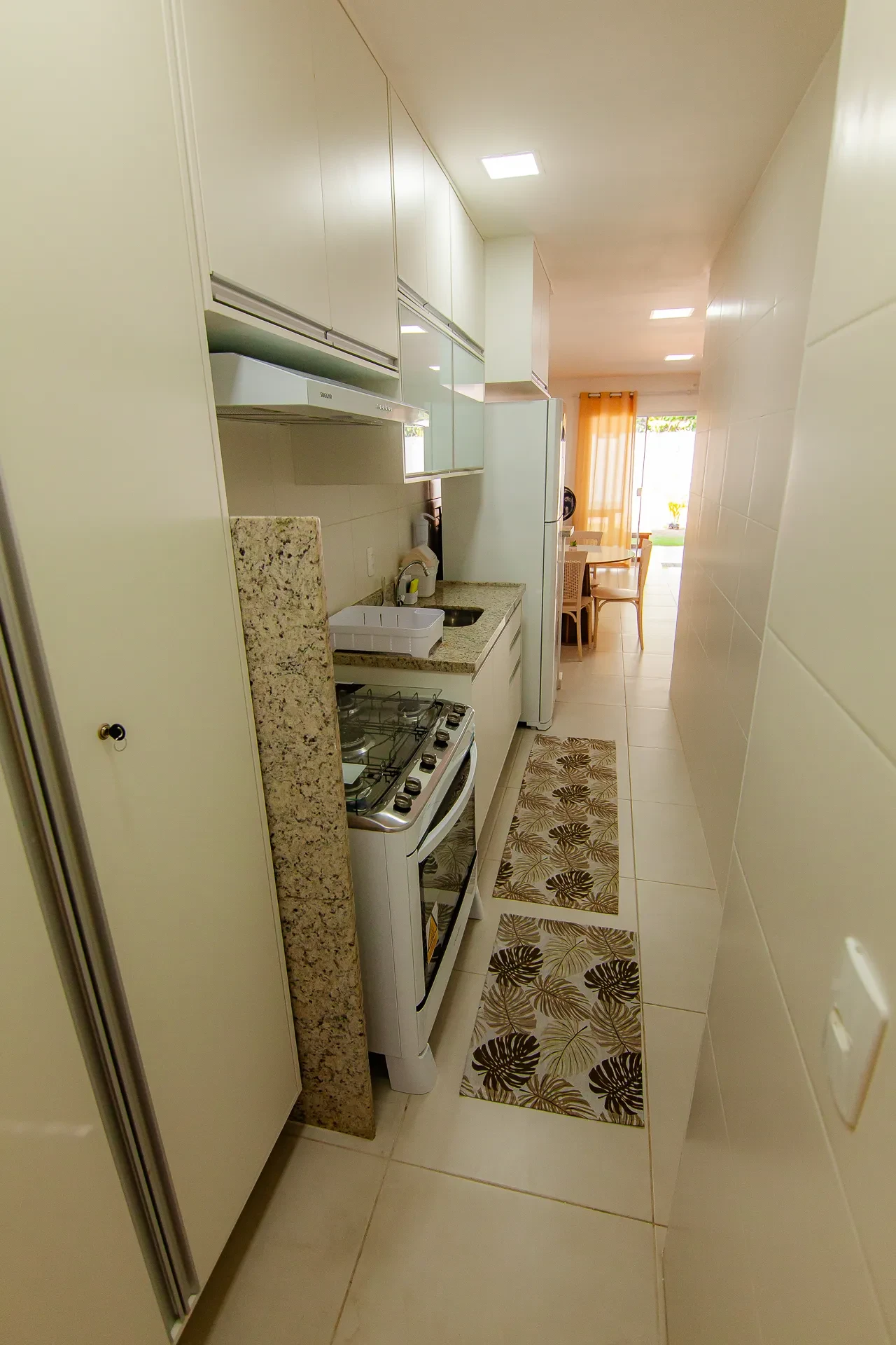 Imagem Casa de Condomínio com 3 Quartos à Venda ou Temporada, 100 m² em Imbassaí - Mata de São João