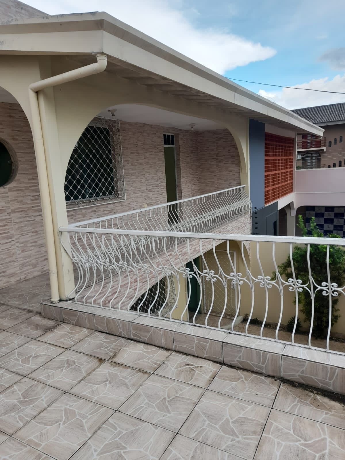 Imagem Casa com 5 Quartos à Venda ou Locação, 224 m²em Adrianópolis - Manaus