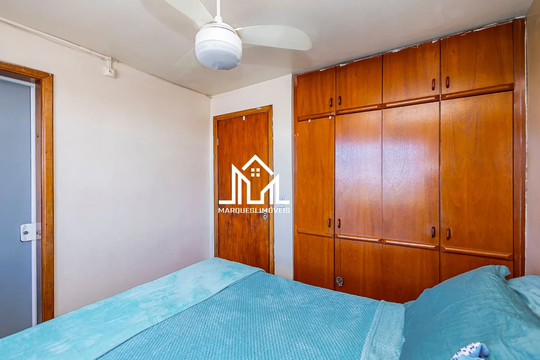 Imagem Apartamento com 3 Quartos à Venda, 65 m² em Parolin - Curitiba