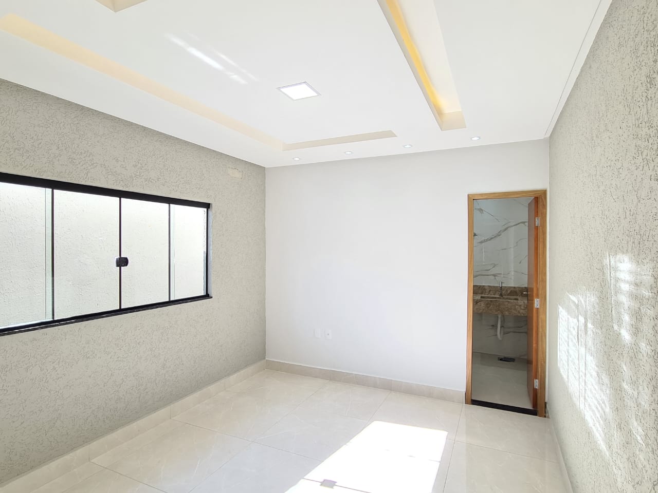 Imagem Casa com 3 Quartos à Venda, 103 m²em Residencial Tempo Novo - Goiânia