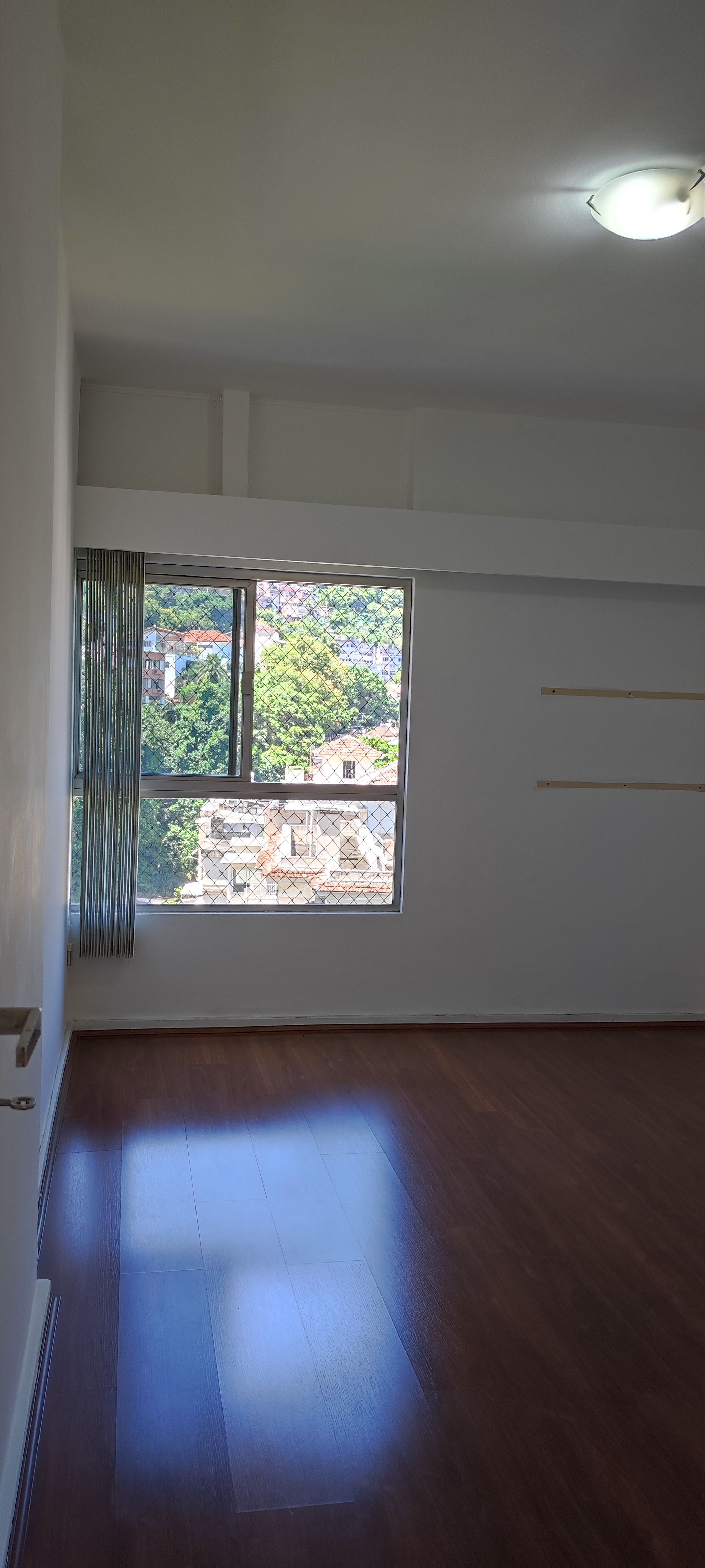 Imagem Apartamento com 3 Quartos à Venda, 118 m²em Laranjeiras - Rio de Janeiro