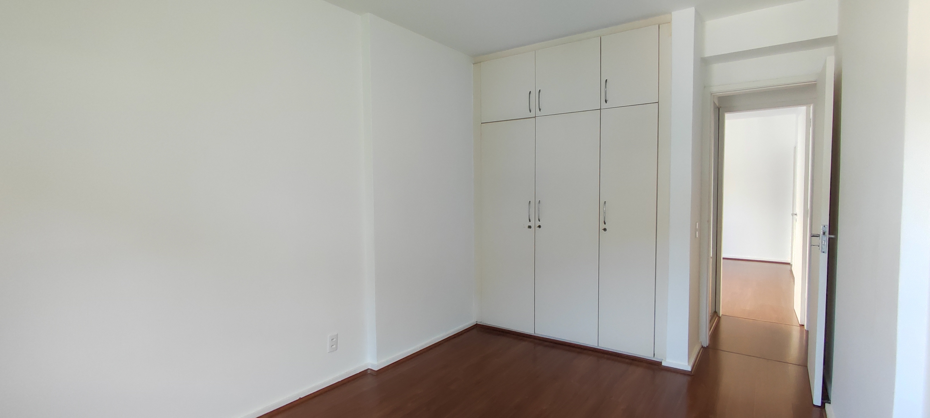 Imagem Apartamento com 3 Quartos à Venda, 118 m²em Laranjeiras - Rio de Janeiro