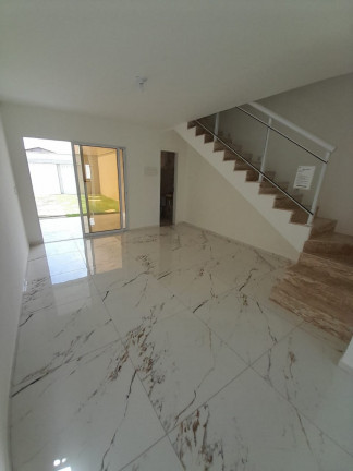 Imagem Casa com 3 Quartos à Venda, 123 m² em Centro - Eusébio