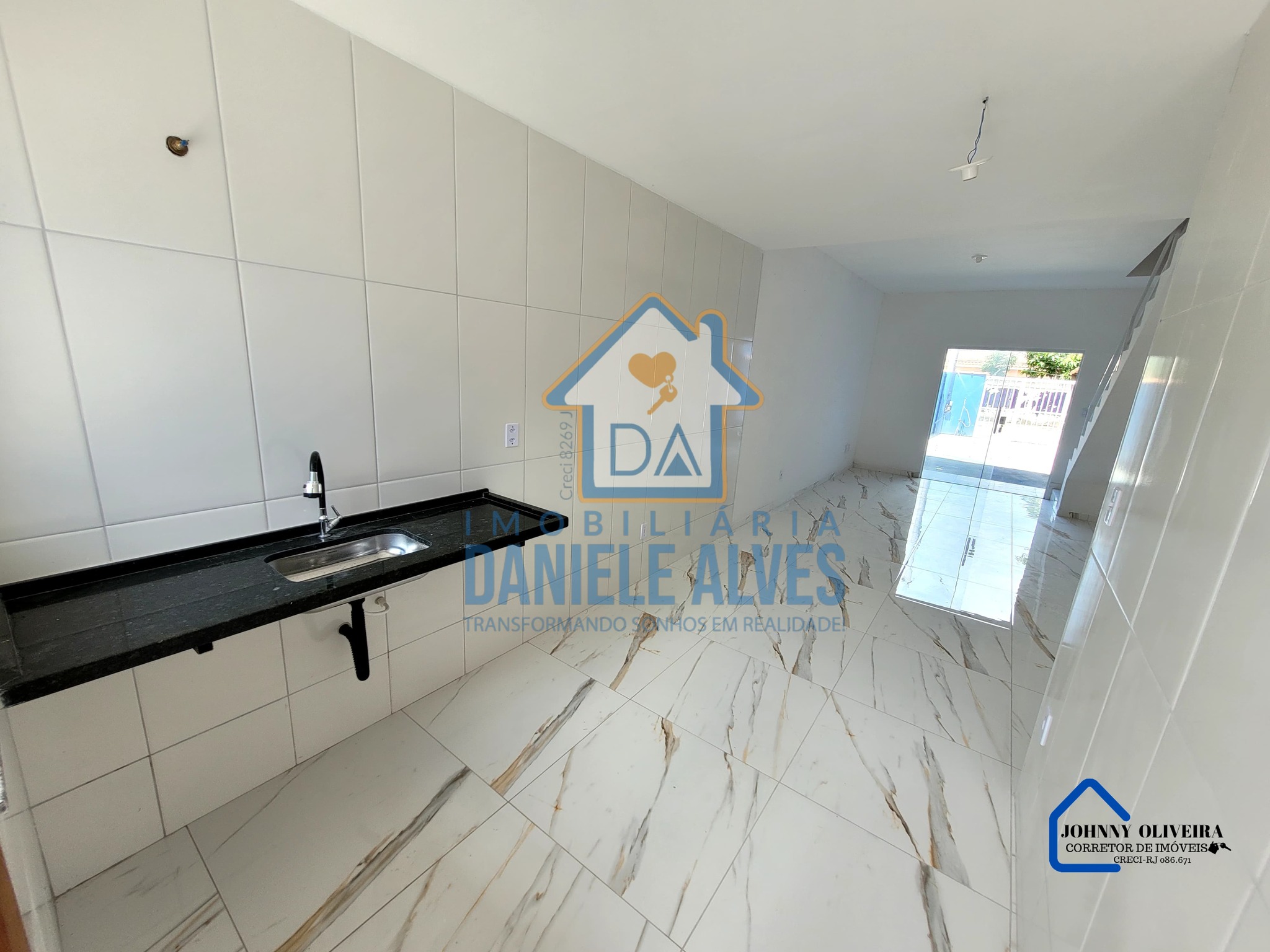 Imagem Casa com 2 Quartos à Venda, 75 metro em Jardim Alzira - Queimados