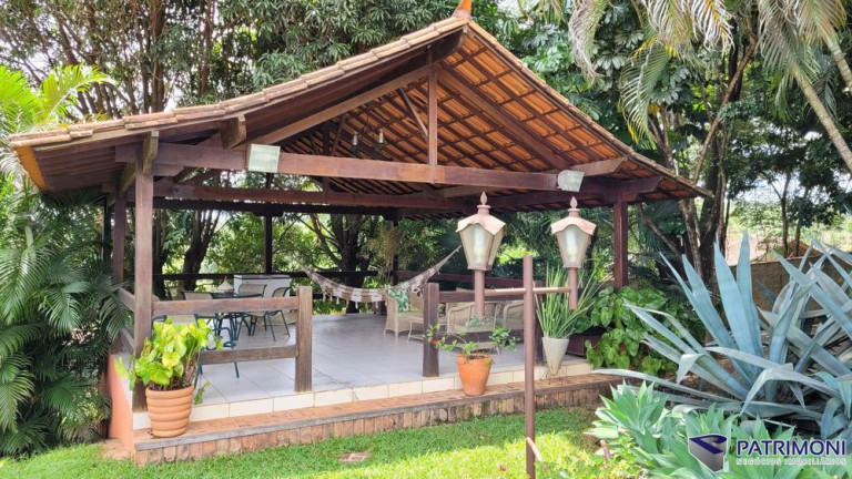 Imagem Casa com 7 Quartos à Venda, 610 m² em Vila Maria Regina - Juatuba