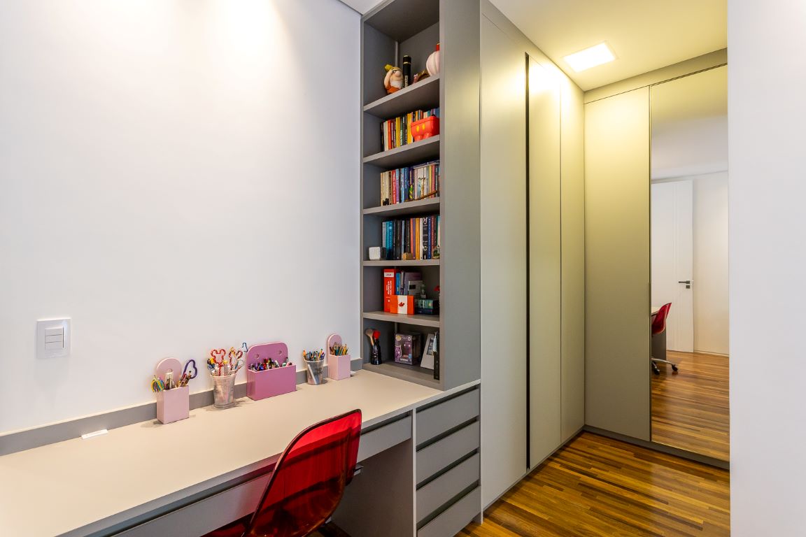 Imagem Casa de Condomínio com 4 Quartos à Venda, 349 m² em Alphaville - Santana de Parnaíba