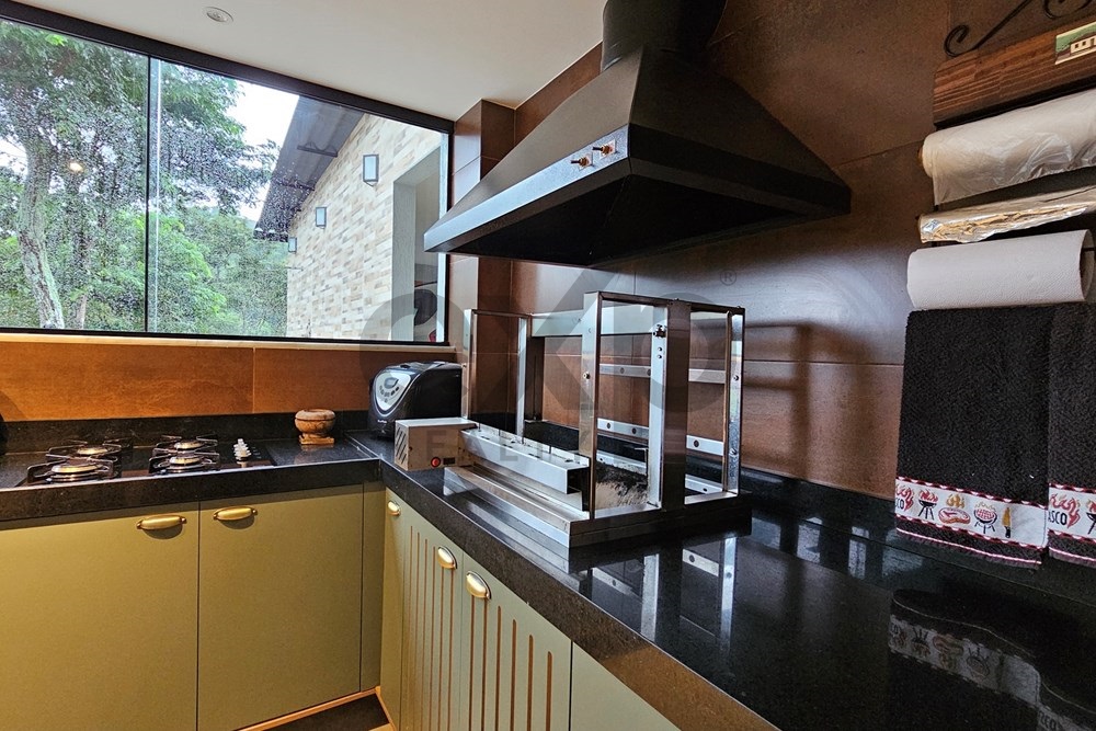 Foto do imóvel: Casa de Condomínio com 5 Quartos à Venda, 608 m² em Itaipava - Petrópolis