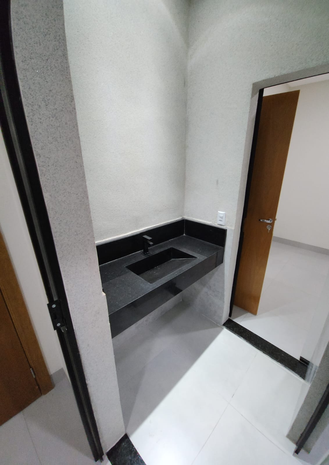 Imagem Casa com 3 Quartos à Venda, 135 m²em Jardim Presidente - Goiânia