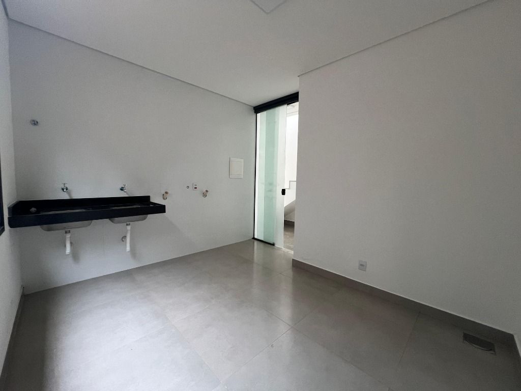 Foto do imóvel: Casa de Condomínio com 4 Quartos à Venda, 260 m² em Várzea - Lagoa Santa