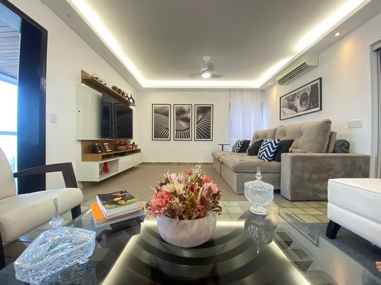 Imagem Apartamento com 4 Quartos à Venda, 200 metro em Candeias - Jaboatão dos Guararapes