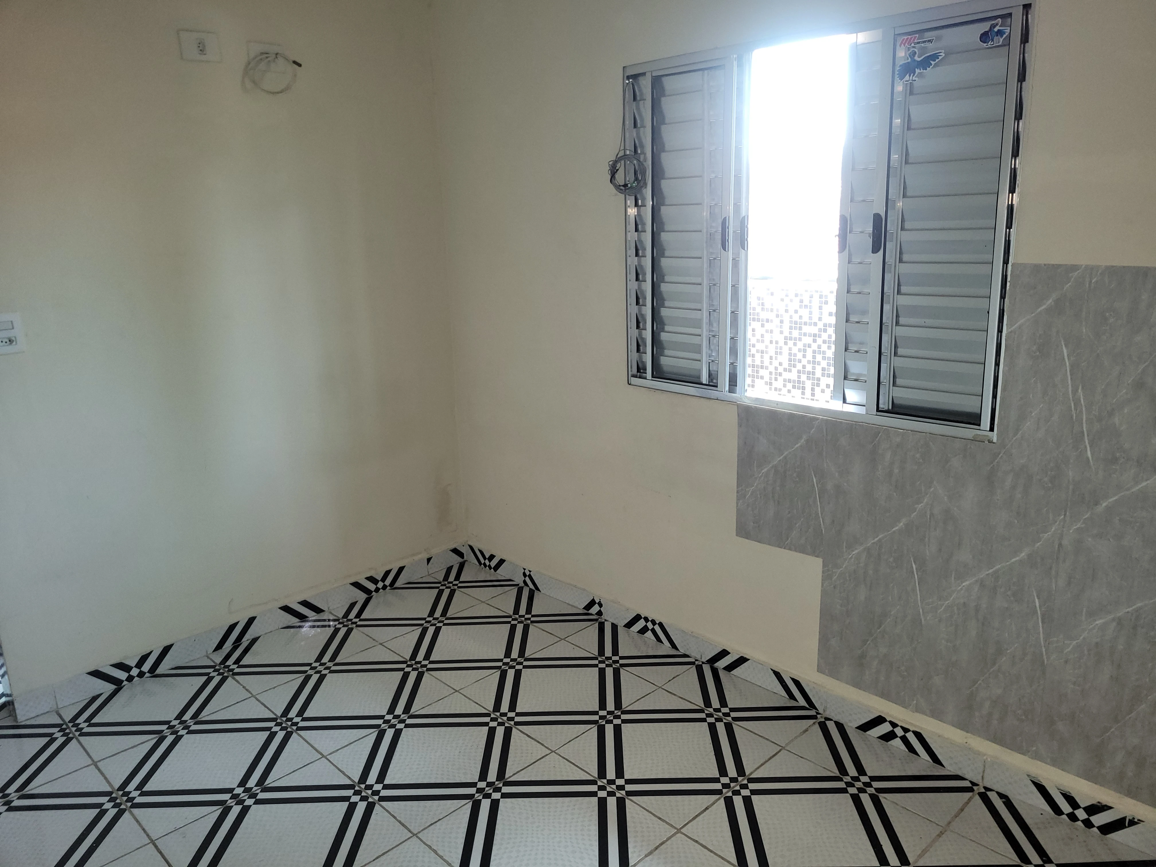 Imagem Kitnet com 1 Quarto para Alugar, 30 m² em Quitaúna - Osasco