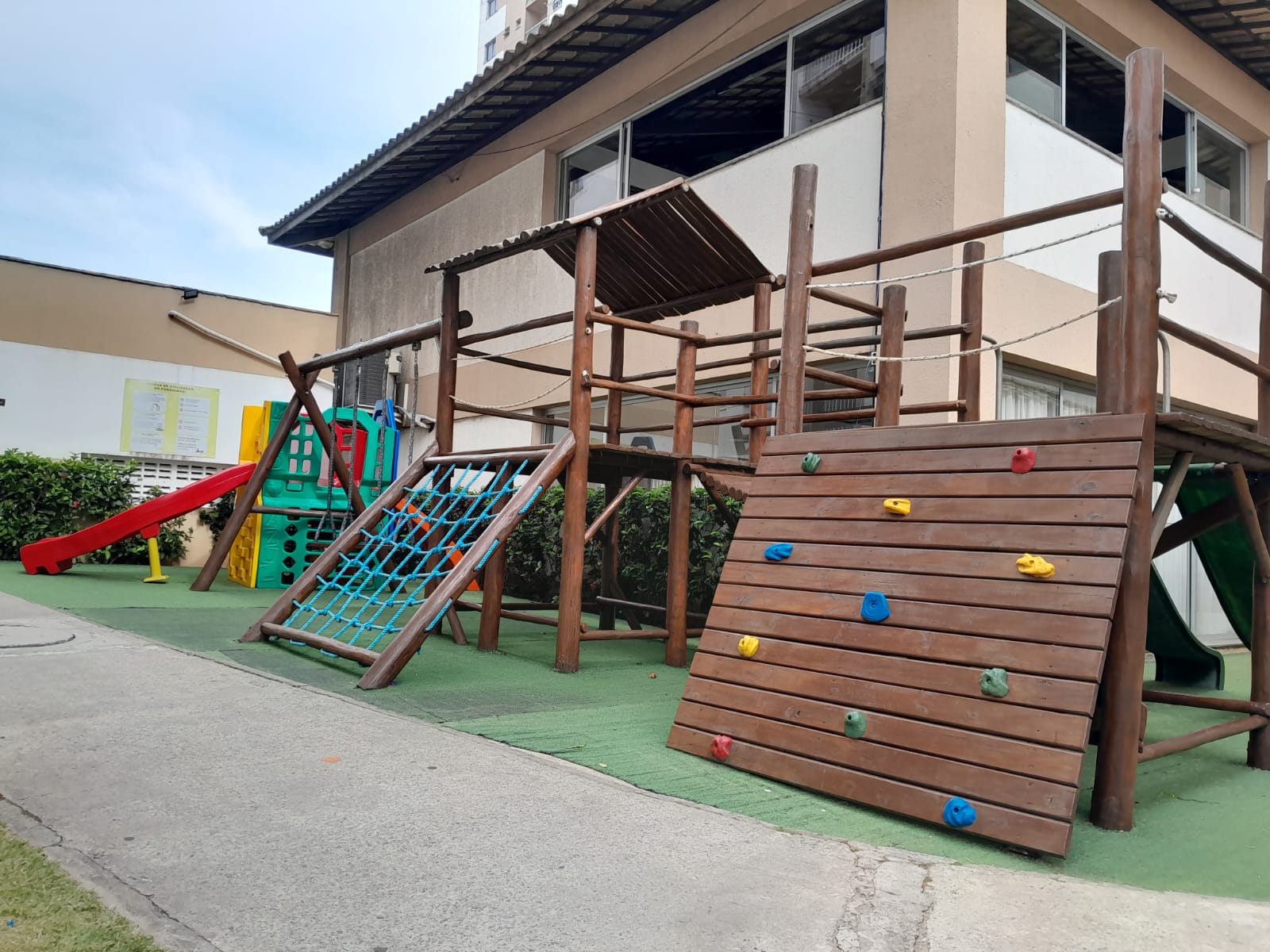 Imagem Apartamento com 2 Quartos à Venda, 52 m²em Jardim das Margaridas - Salvador