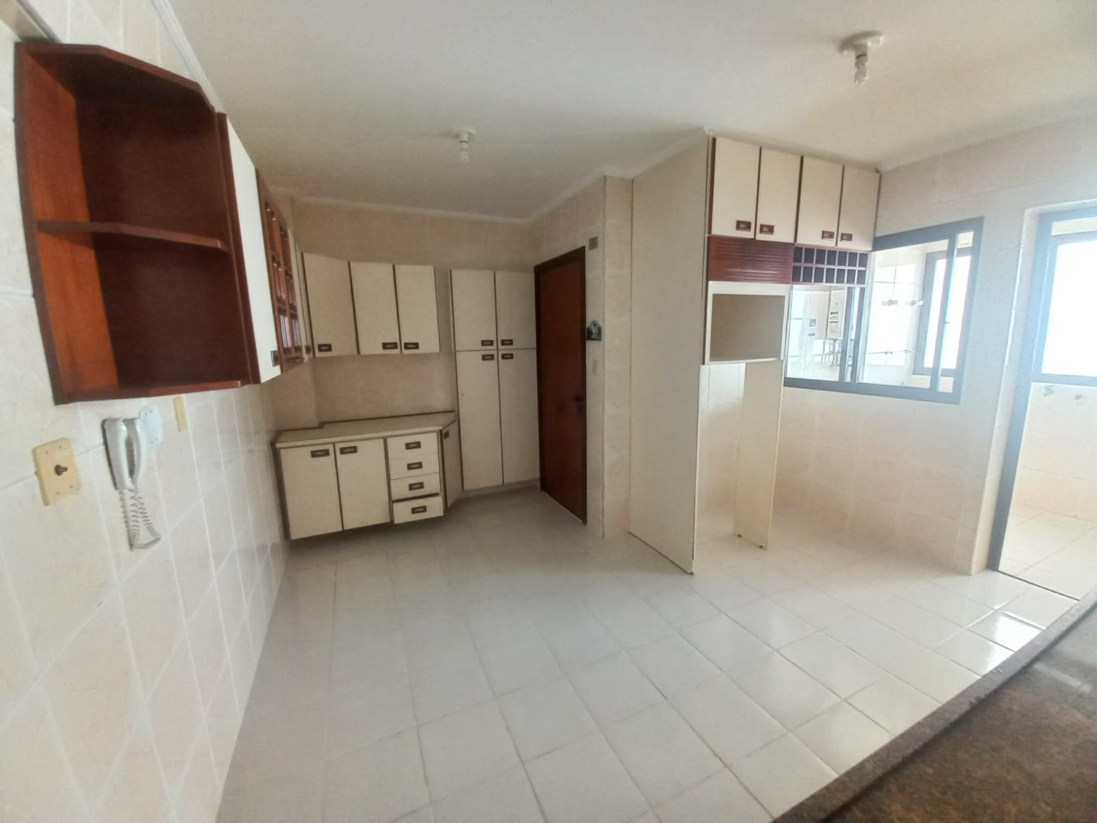 Imagem Apartamento com 3 Quartos à Venda, 132 m²em Cambuí - Campinas
