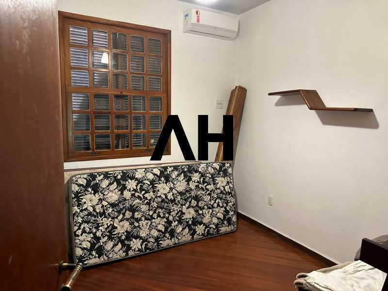 Imagem Casa com 4 Quartos à Venda, em Muriqui - Niterói