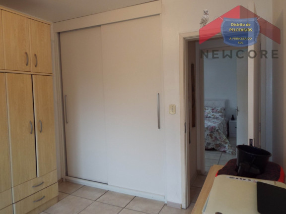 Imagem Apartamento com 3 Quartos à Venda,  em Centro - Pelotas