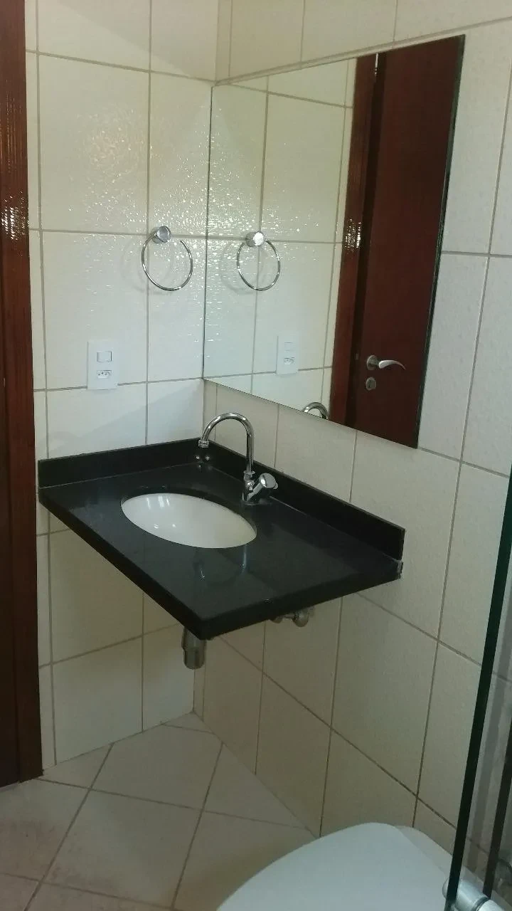 Imagem Casa com 3 Quartos para Alugar, 200 m² em Goiabeira - Cuiabá