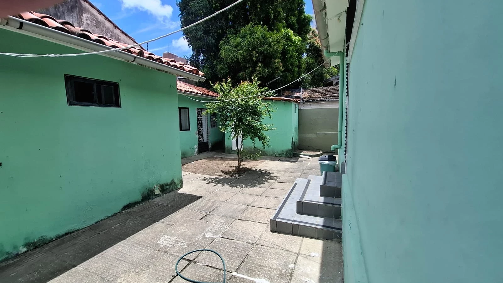 Foto do imóvel: Casa com 4 Quartos à Venda, 360 m² em Casa Amarela - Recife