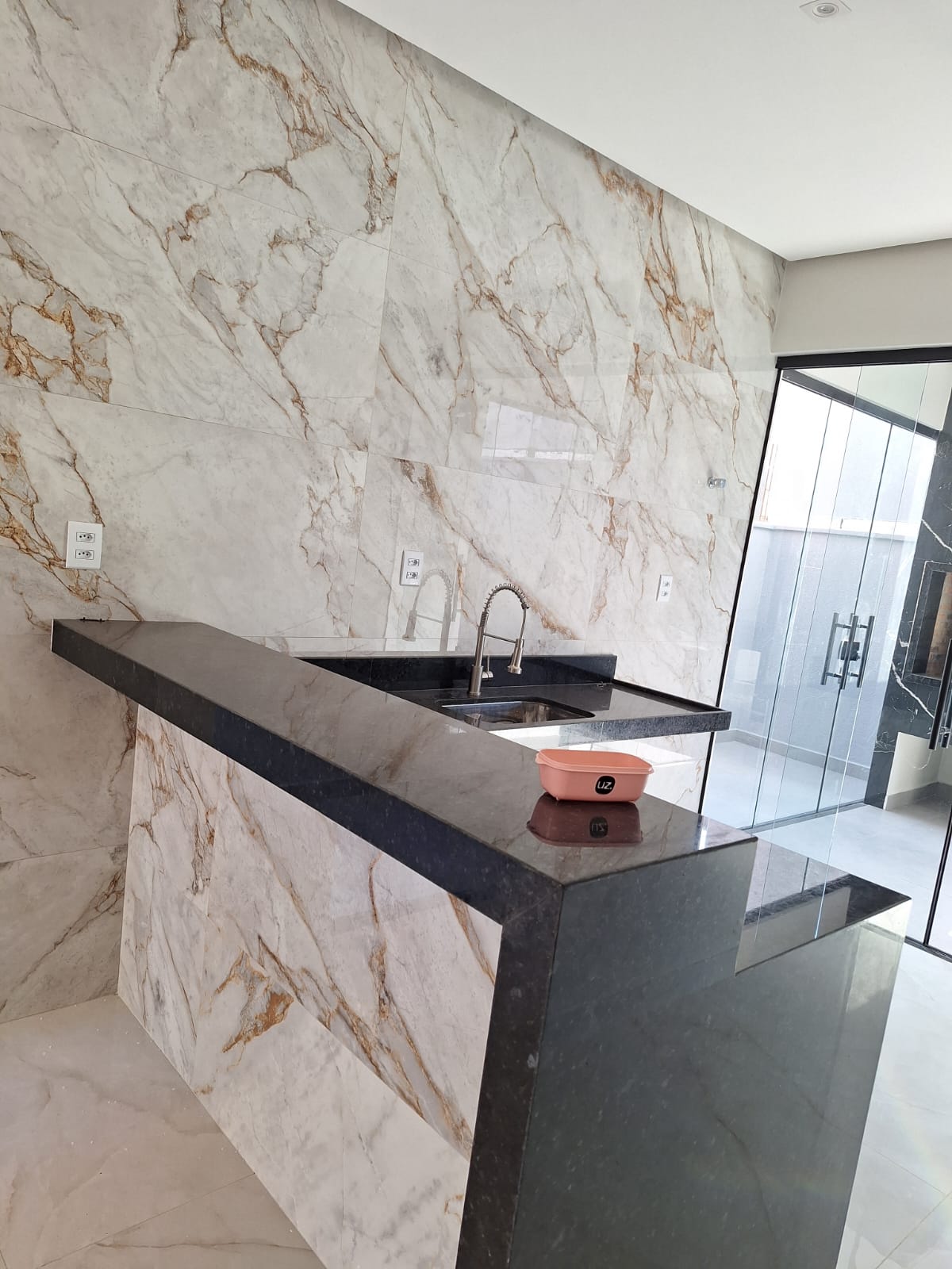 Imagem Casa de Condomínio com 3 Quartos à Venda, 160 m²em Quarenta Horas (Coqueiro) - Ananindeua