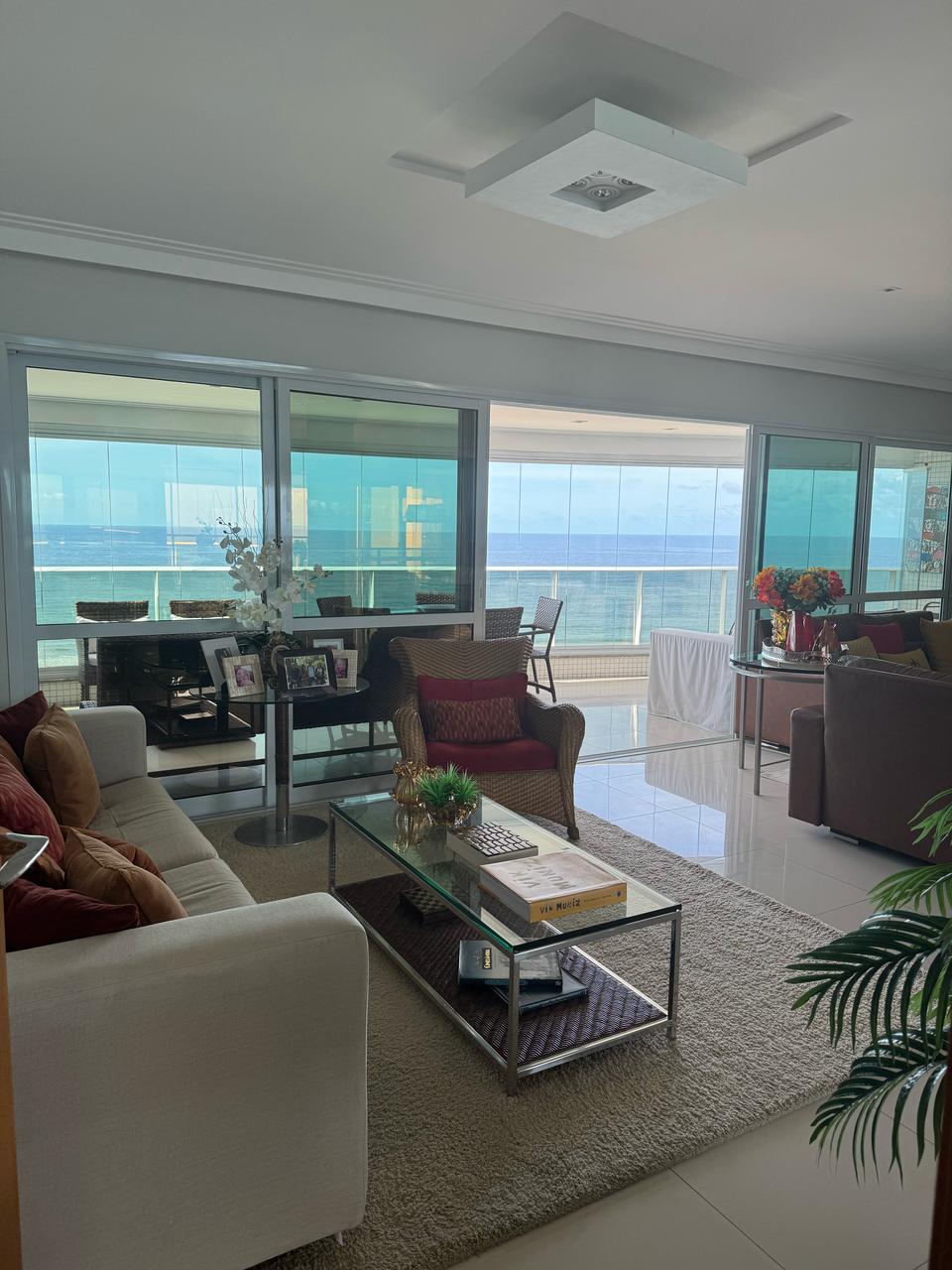 Foto do imóvel: Apartamento com 4 Quartos à Venda, 200 m² em Pituaçu - Salvador