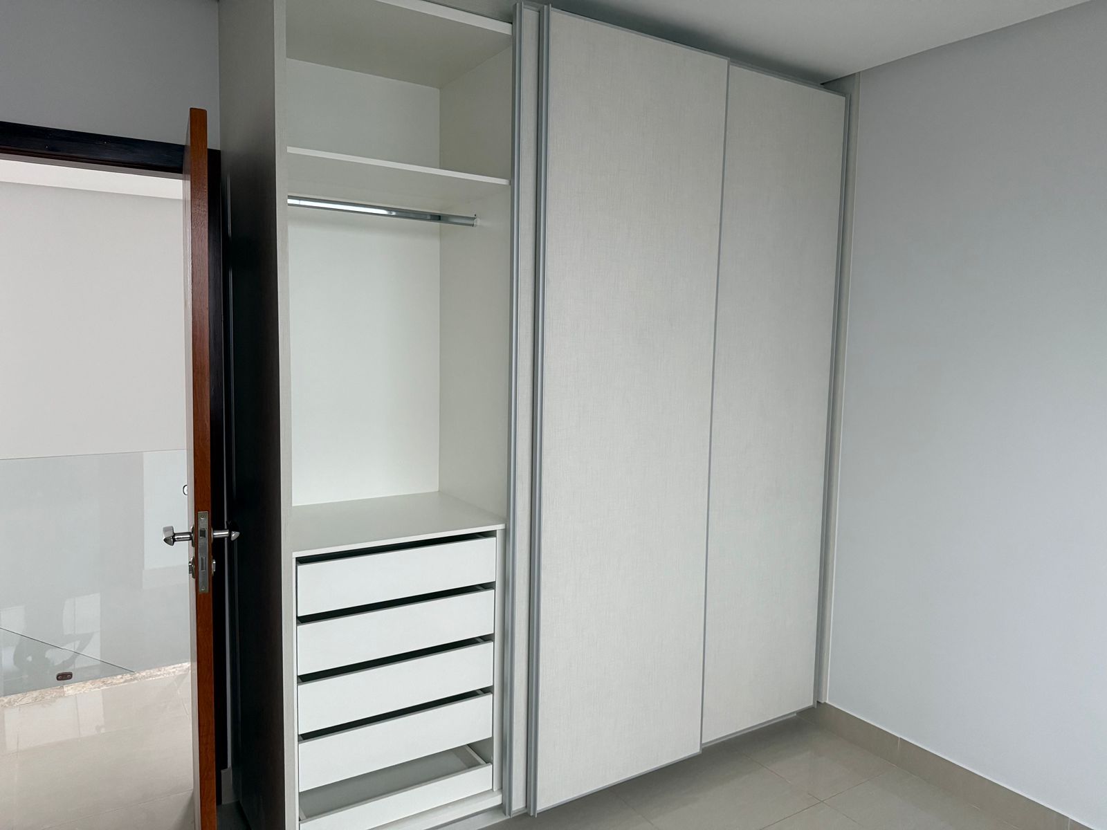 Imagem Casa com 4 Quartos à Venda, 368 m² em Loteamento Portal do Sol I - Goiânia