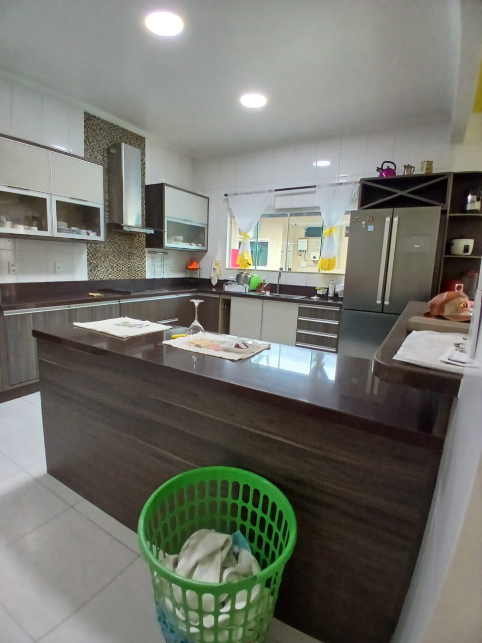 Imagem Casa de Condomínio com 5 Quartos à Venda, 600 m² em Ponta Negra - Manaus