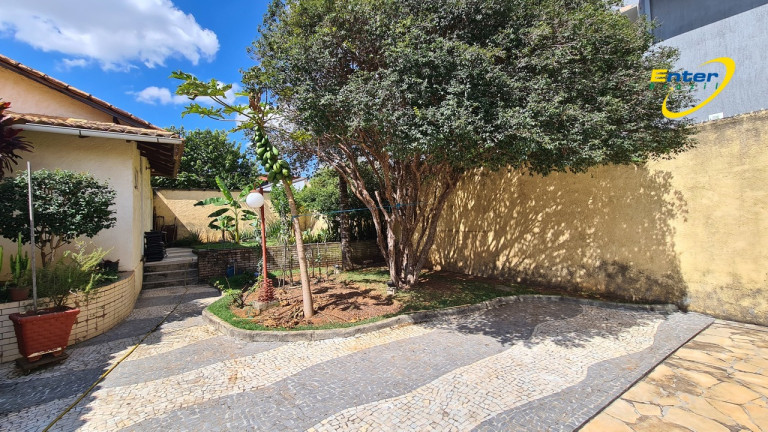 Imagem Casa de Condomínio com 4 Quartos à Venda,  em Joquei clube - Brasilia