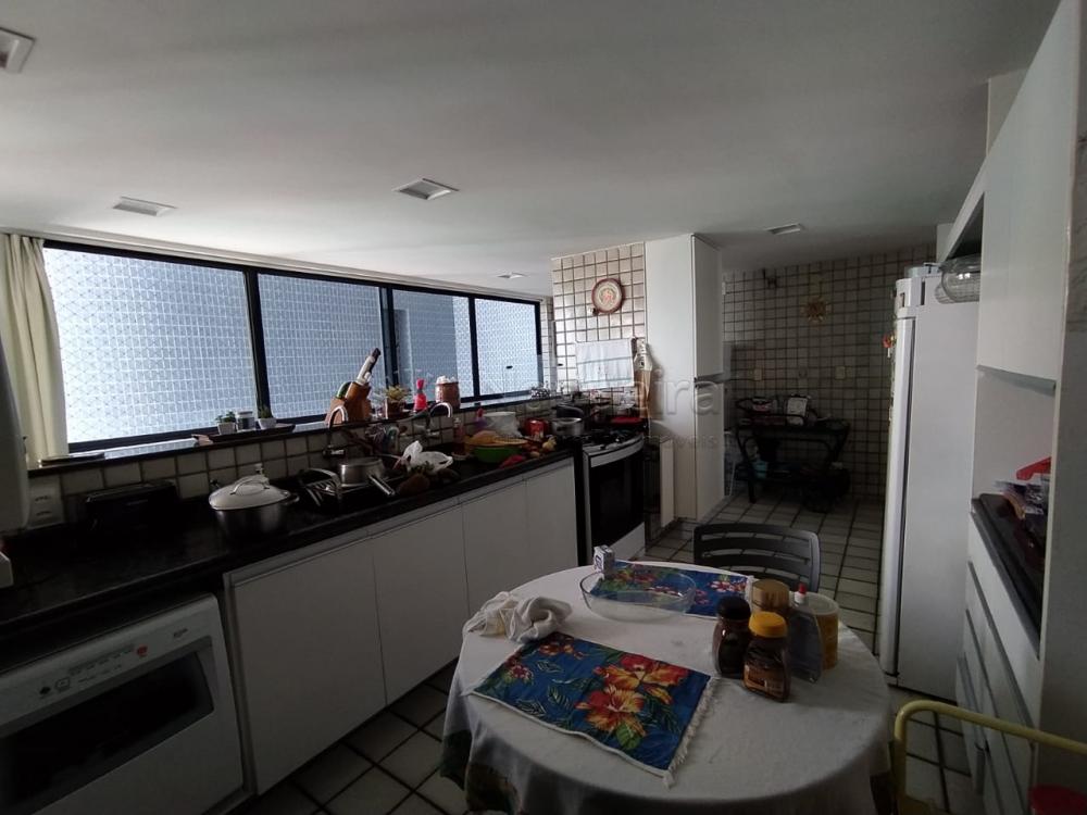 Imagem Apartamento com 4 Quartos à Venda, 393 m²em Casa Amarela - Recife