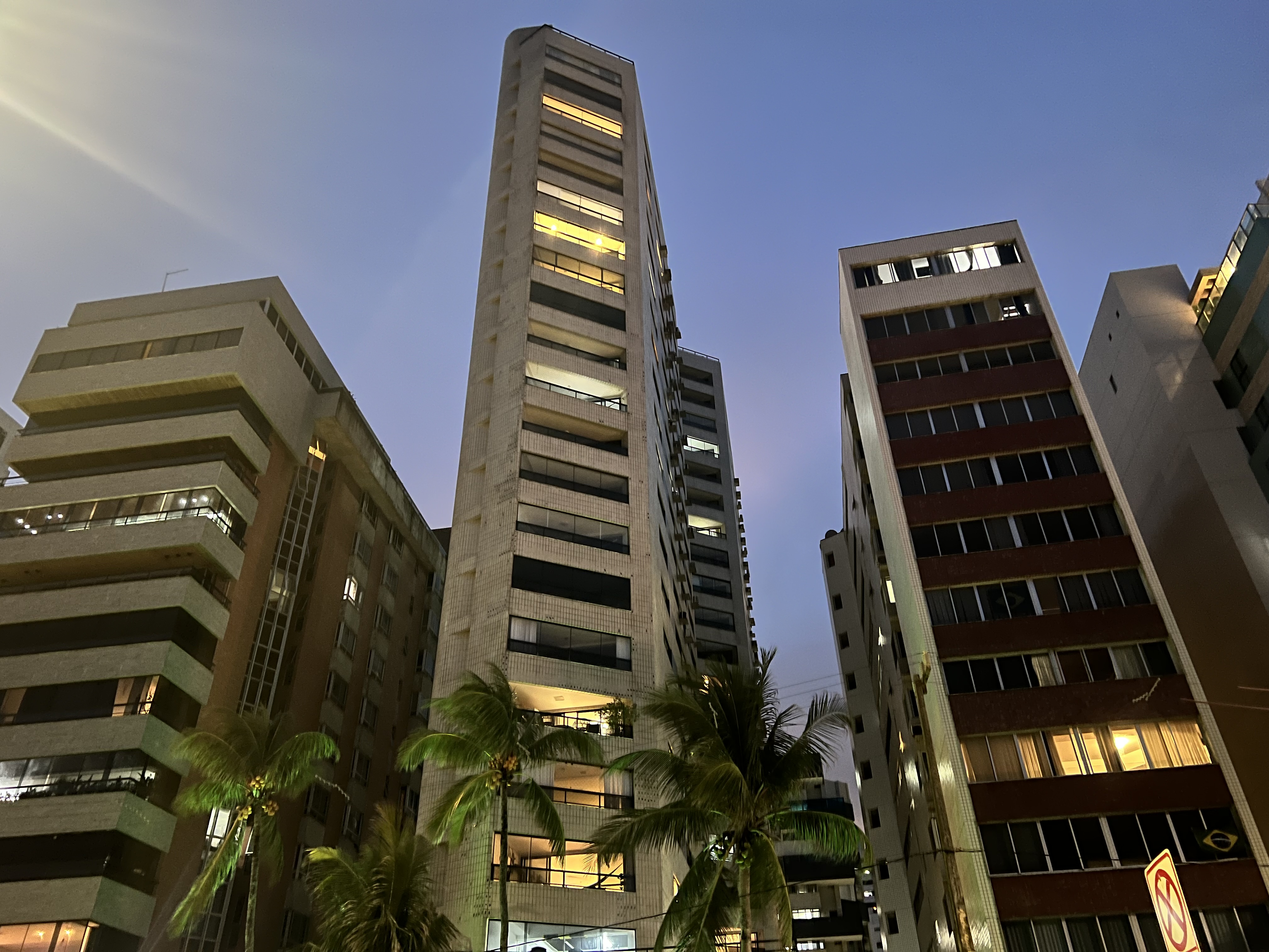 Imagem Apartamento com 4 Quartos para Alugar, 150 m²em Boa Viagem - Recife