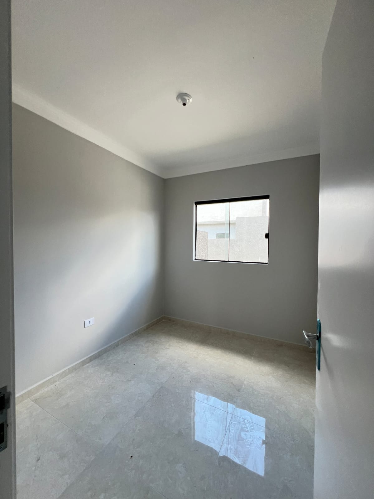 Imagem Casa com 2 Quartos à Venda, 42 m² em Campo de Santana - Curitiba