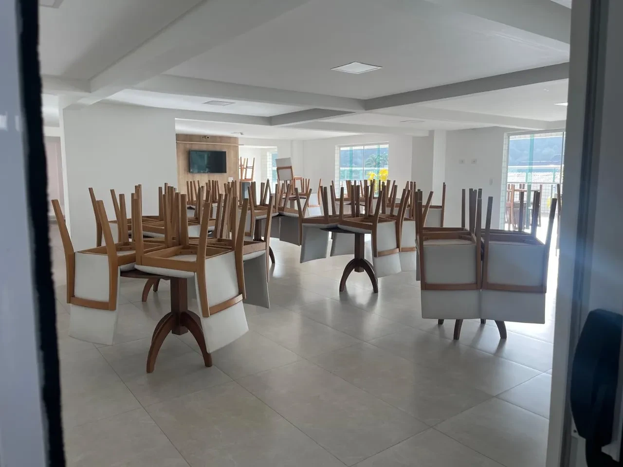 Apartamento com 1 Quarto à Venda, 57 m² em Canto do Forte - Praia Grande