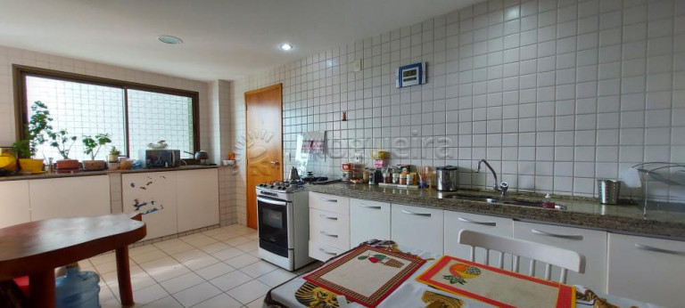 Imagem Apartamento com 4 Quartos à Venda, 151 m² em Recife - Recife