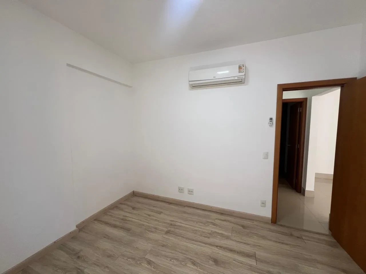 Imagem Apartamento com 2 Quartos à Venda, 98 metros em Gonzaga - Santos