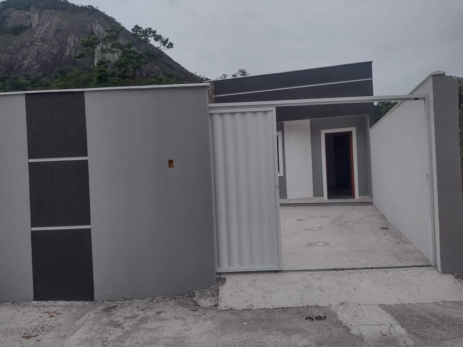 Imagem Casa com 2 Quartos à Venda, 69 m²em INOA - MARICA