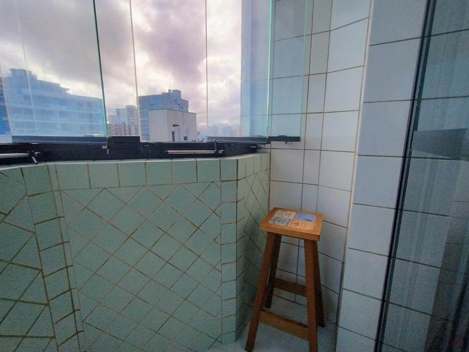 Imagem Apartamento com 1 Quarto à Venda, 62 m² em Tupi - Praia Grande