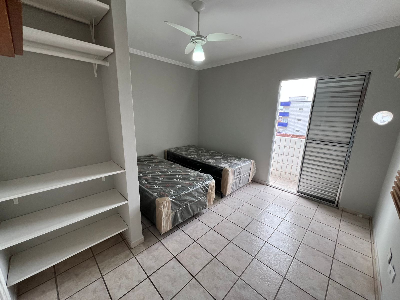 Imagem Apartamento com 1 Quarto à Venda, 40 m² em Tupi - Praia Grande