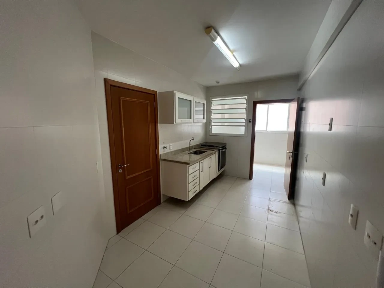 Imagem Apartamento com 2 Quartos à Venda, 98 metros em Gonzaga - Santos