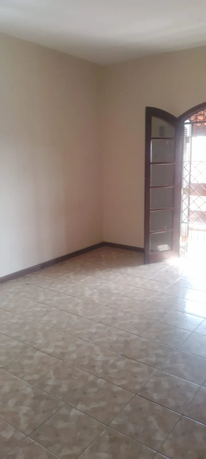 Imagem Sobrado com 2 Quartos à Venda ou Locação, 367 metros em Vila Menck - Osasco