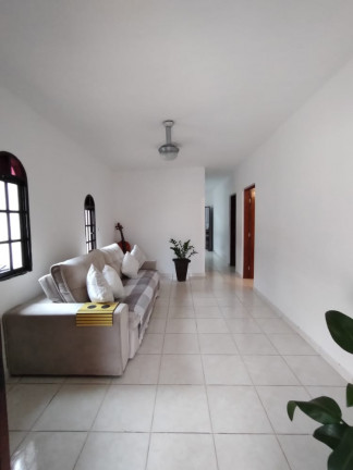 Imagem Casa com 3 Quartos à Venda, 180 m² em Jd. Corumbá - Itanhaém